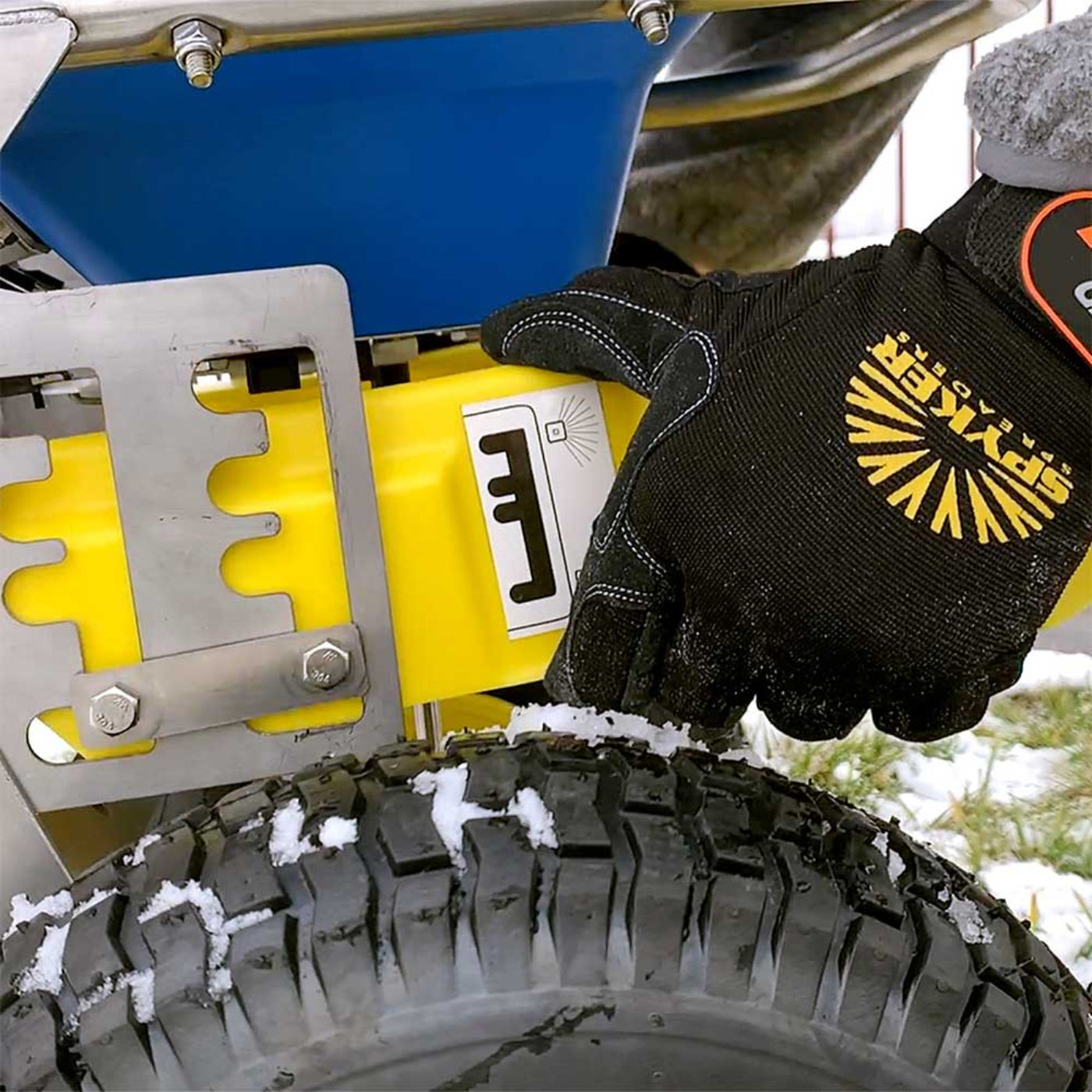 Spyker Commercial Push ICE Spreader 50-Lb. Capacity -  (SPY50L-2S)