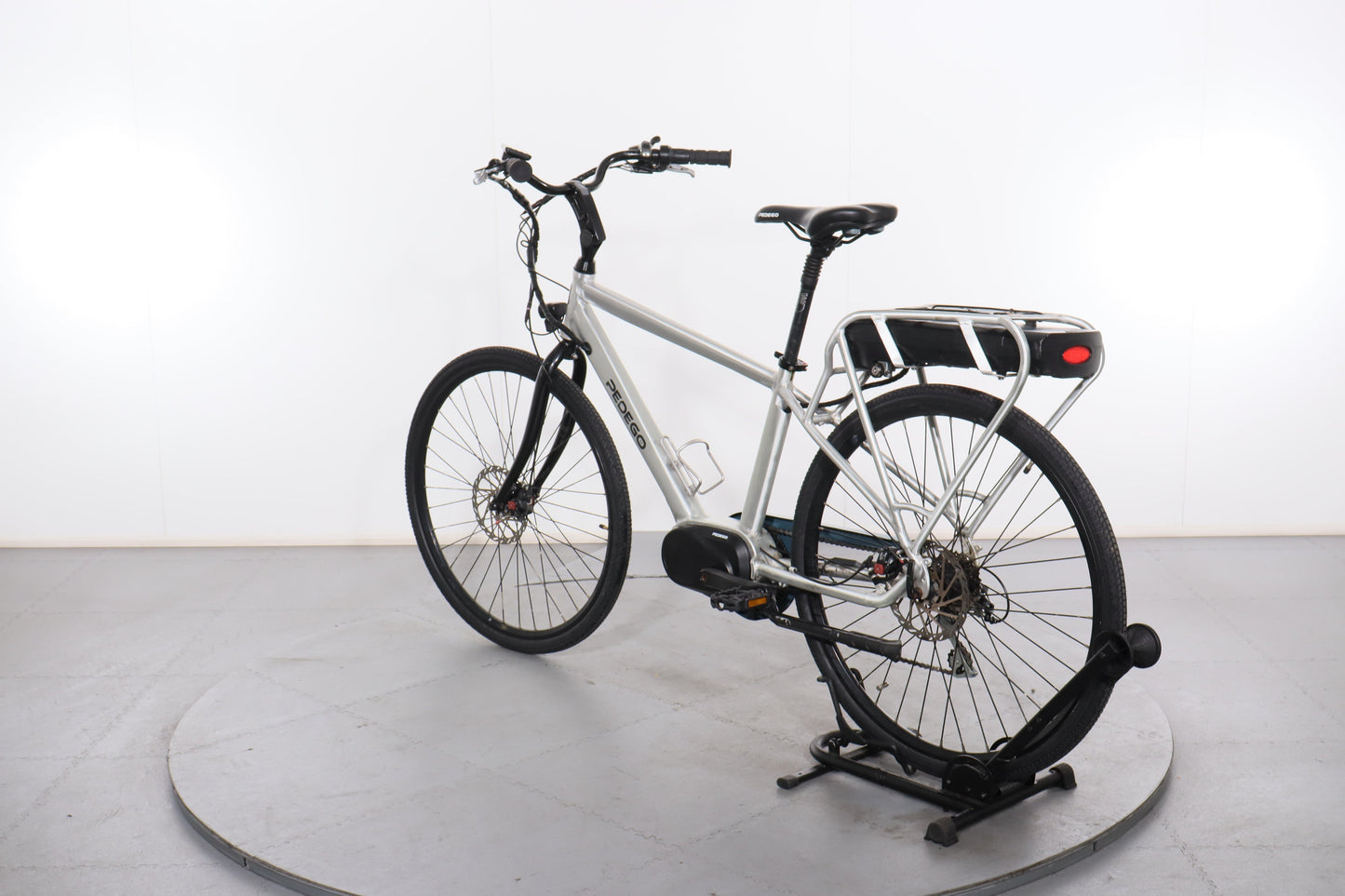 Pedego City Commuter Mid-Drive - LAX36