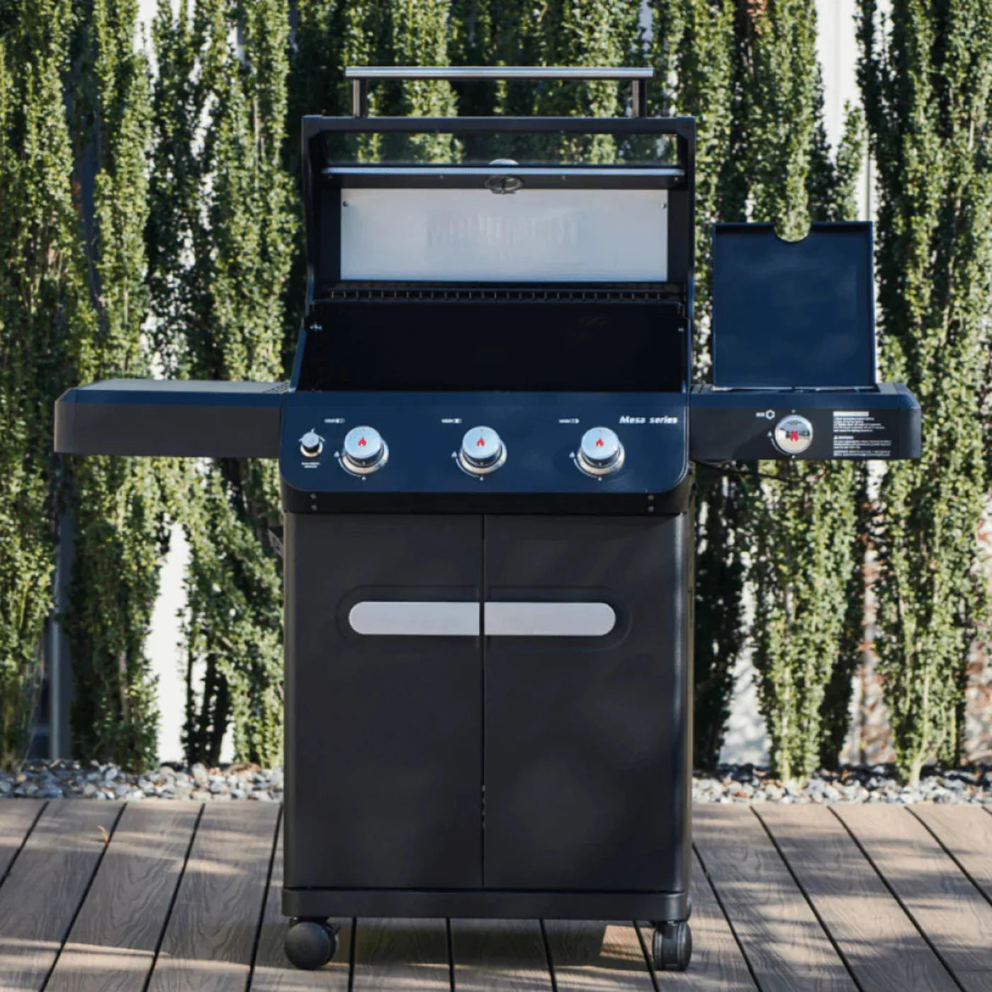 Monument Grills Mesa 325 Series | 3 Burner Propane Gas Grill in Black - M325