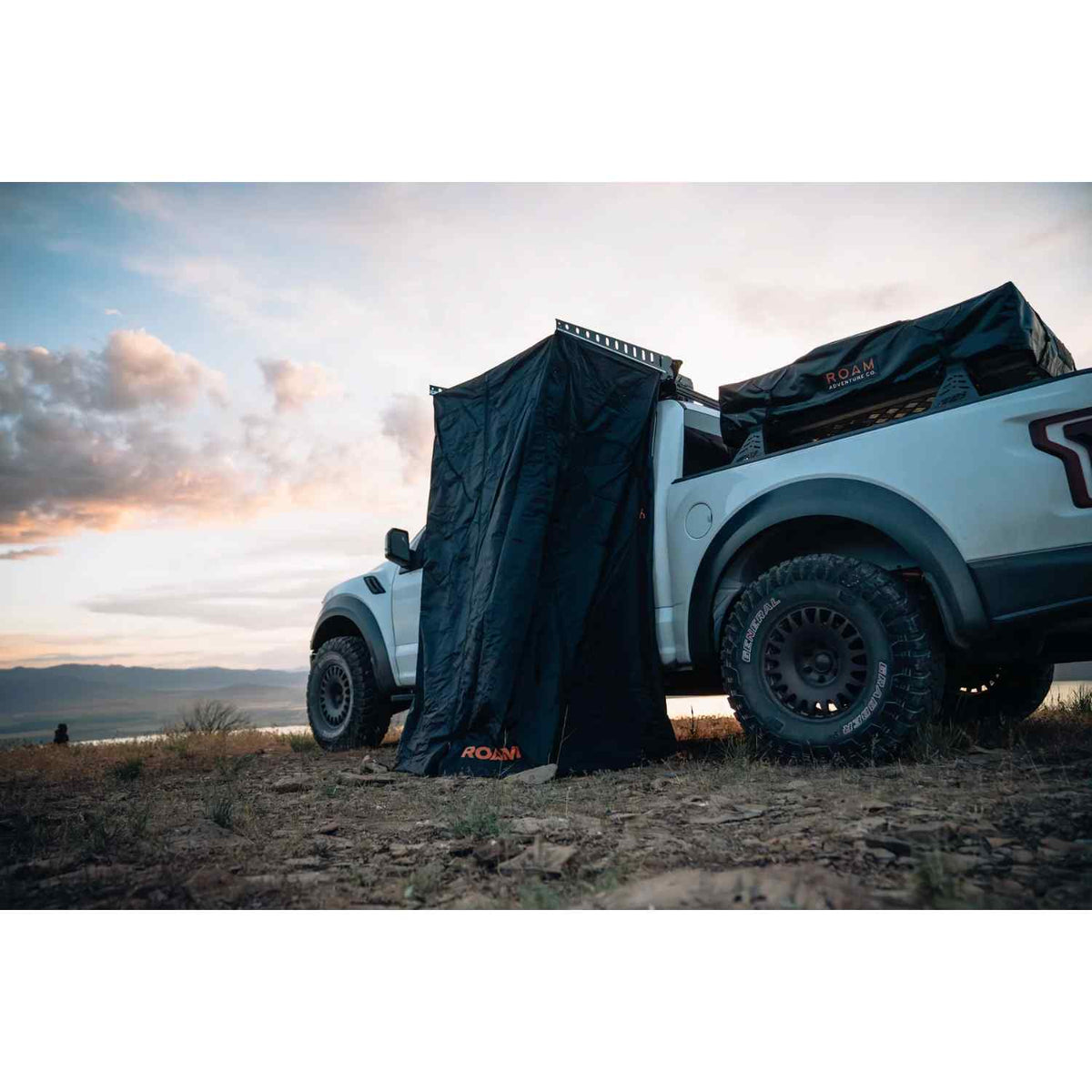 Roam Adventure Roam Shower Room - ROAM-AWN-SHOWER-BLK